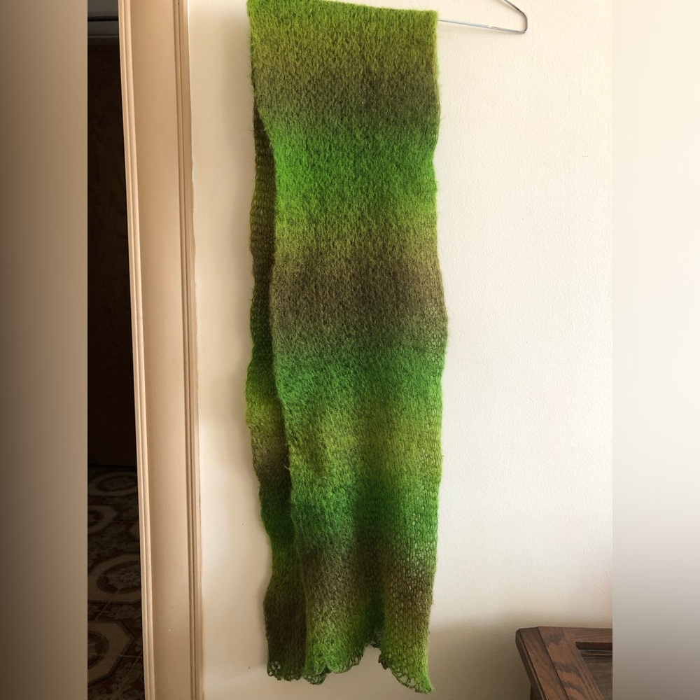 Green Gradient Knit Scarf